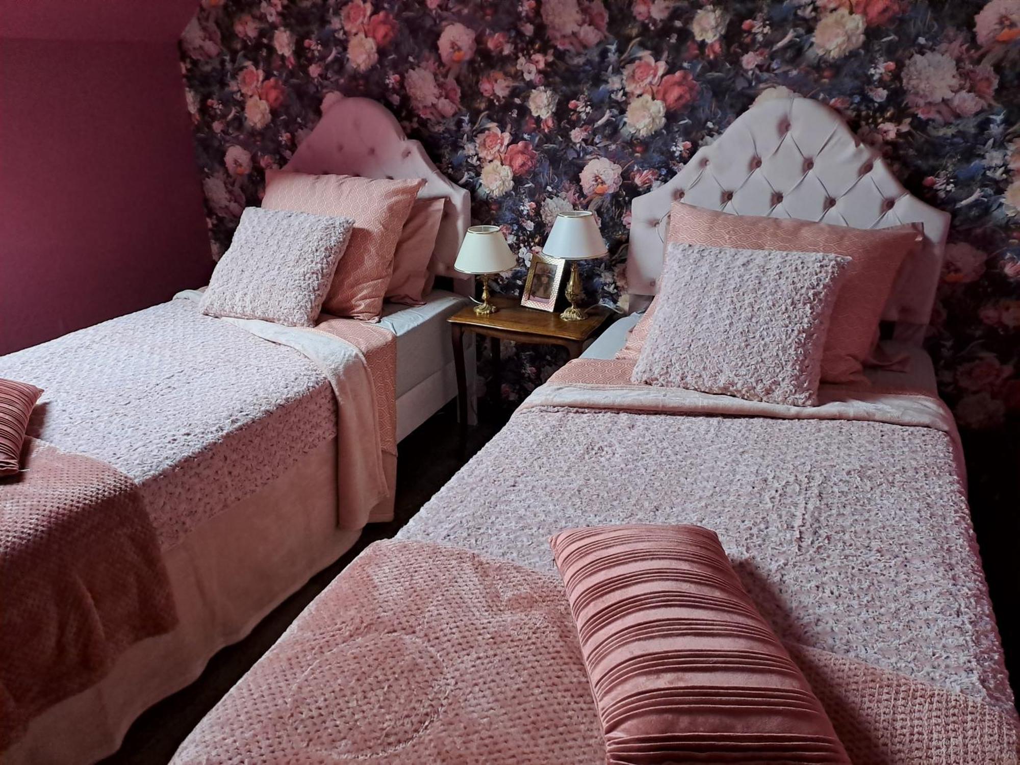 Bois De Chenes House Bed and Breakfast Phalsbourg Eksteriør billede